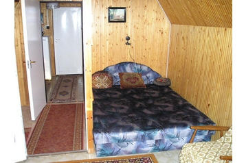 Hungría Chata Gyopárosfürdo, Exterior